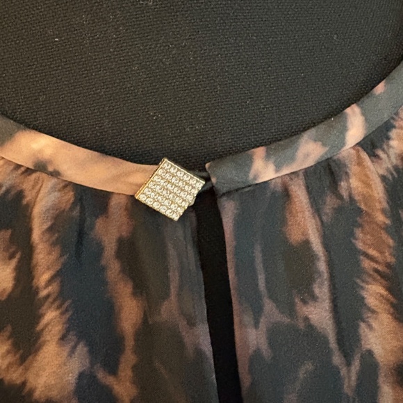 Marc Cain NWT Blouse Leopard Print with Black Camisole Under Layer 6 - Picture 3 of 7